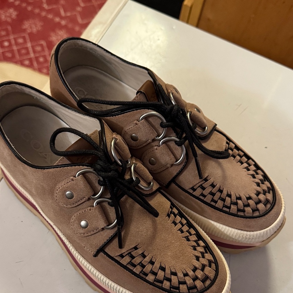 Barely worn 7.5B loafer shoe